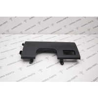 Накладка торпеды под рулем Land Rover Range Rover Sport L494 2013 LR034678