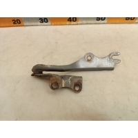 Петля капота Mazda MPV 2 2004