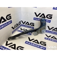 Петля капота правая Chevrolet Equinox 3 2020 84054684