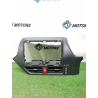 Рамка магнитолы Toyota VOXY ZWR80G 2016 5540528800