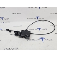 замок двери задней левой Tesla Model S 2018 6008911-00