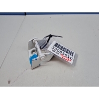 Петля двери багажника правая Opel Antara 2007-2015 96661402