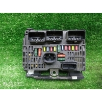 блок предохранителей Peugeot 307 (2001-2007) 9657718780
