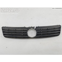 Решетка радиатора Volkswagen Passat B5 1998 3B0853653C