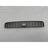 Решетка радиатора Fiat Grande Punto 2007 735335775