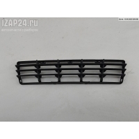 Решетка (заглушка) в бампер Перед. Volvo S40 / V50 (2004-2013) 2005