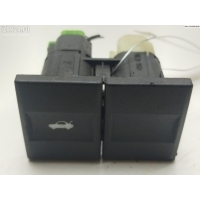 Кнопка открывания багажника Ford Mondeo III (2000-2007) 2001 1S7T19B514AA