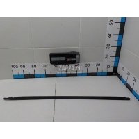 Накладка стекла переднего правого Land Rover Discovery Sport 2014 LR058620