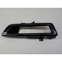 Рамка противотуманной фары правой Land Rover Discovery Sport 2014 LR061229