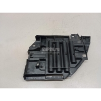 Кронштейн фар левый Land Rover Discovery Sport 2014 LR066965