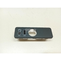 Разъем Land Rover Discovery Sport 2014 LR065680