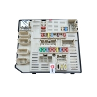 Блок usm блок предохранителей renault лагуна iii 284b60014r n3