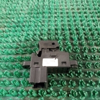 Кнопка стеклоподъемника Nissan Dualis J10 2007 25411JD000