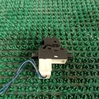 Кнопка стеклоподъемника Nissan Elgrand NE51 2002 25411AX010