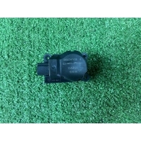 моторчик заслонки печки Maserati Quattroporte 5 M156 2007 85469400,85469800,85470100,85469900,85470000,85469700,85470300,85469600,85470400,85469500,85470200,068234703,EAB511