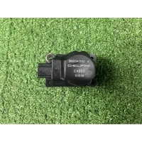 моторчик заслонки печки Maserati Quattroporte 5 M156 2007 85469400,85469800,85470100,85469900,85470000,85469700,85470300,85469600,85470400,85469500,85470200,068234703,EAB511