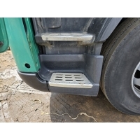 Корпус подножки левый Volvo FH 2 20529638