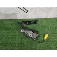 Петля капота Audi A3 3 2014 8v0823302f