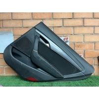 Обшивка двери Hyundai i40 1 833803Z000