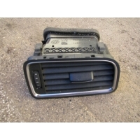 Решётка вентилятора правый volkswagen jetta a6 5c6819704b