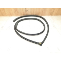 Уплотнитель двери передней правой Chevrolet Captiva C100 2006-2010 96624228