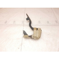 Петля капота левая Chevrolet Captiva C100 2006-2010