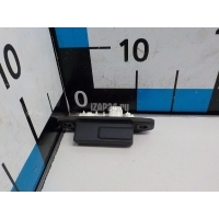Кнопка открывания багажника Toyota Prius 2015 8484047030