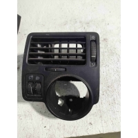 Дефлектор обдува салона Volkswagen Bora(1998-2005) 2000 1J1819703d
