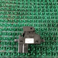 Кнопка стеклоподъемника Nissan Dualis J10 2007 25411JD000