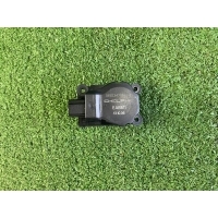 моторчик заслонки печки Maserati Quattroporte 5 M156 2007 85469400,85469800,85470100,85469900,85470000,85469700,85470300,85469600,85470400,85469500,85470200,068234703,EAB511
