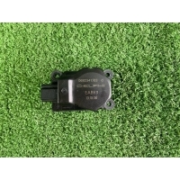 моторчик заслонки печки Maserati Quattroporte 5 M156 2007 85469400,85469800,85470100,85469900,85470000,85469700,85470300,85469600,85470400,85469500,85470200,068234703,EAB511