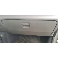 Nissan micra k12 бардачёк пассажира
