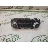 Блок управления климатической установкой Mercedes CLA C117 2014 A2469002408