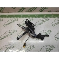 Петля капота правая Mercedes CLA C117 2014 A1178800228,A1179061000