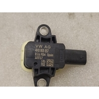 Датчик удара Volkswagen Polo 5 2012 4H0955557