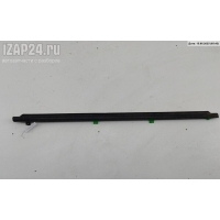 Молдинг двери передней правой Subaru Impreza 2001