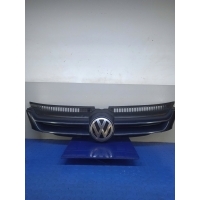 Volkswagen гольф v плюс решетка радиатора бампера 5m0853655a