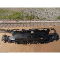 Peugeot 3008 5008 усиление под решетка 9836828477