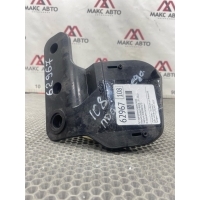 Б/У крепление (кронштейн) Renault Duster 2020 8200980767D, -Б/У Детали сняты с АВТОМОБИЛЯ