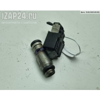Форсунка топливная Volkswagen Golf-3 1997 032031a