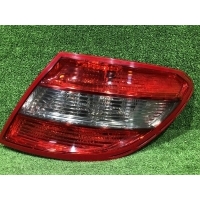 Фонарь задний правый Mercedes-Benz C class W204 [2006-2011] A 204 820 30 64R