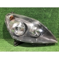 Фара правая галоген Opel Zafira B [2005-2008] 93192444