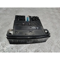 пепельница Mercedes-Benz M W164 2007 A1648100030