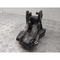 Кронштейн генератора Peugeot 406 (1999-2004) 2001 9643834880