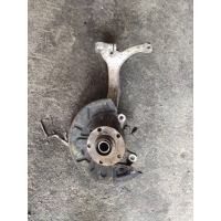 Кулак поворотный правый Audi A4 B7 2005
