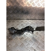 Педаль газа Toyota Avensis 1 1999