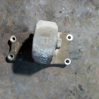 Подушка крепления КПП Nissan Primera P11 2001 112222f601