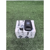 ключ зажигания Toyota Prius ZVW50 2016 8990447120