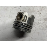 Поршень Volkswagen Passat B5 1999