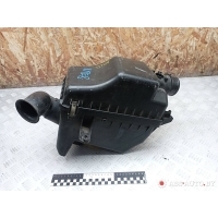 Корпус воздушного фильтра Toyota RAV4 2 (XA20) 2003 2202027060,1001405890